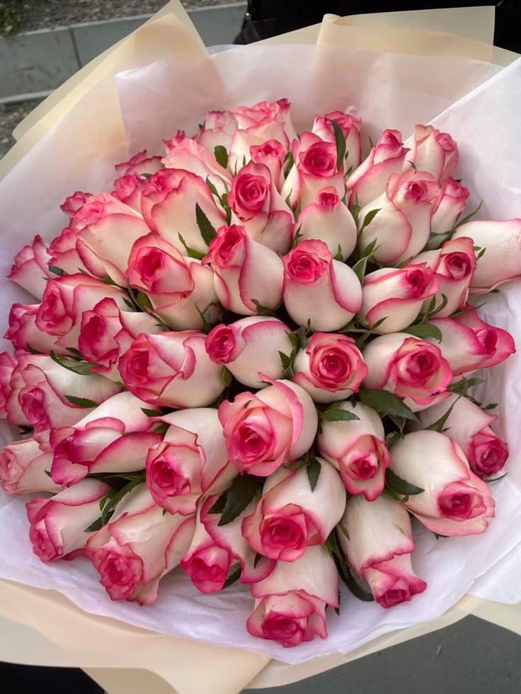 Corporate meeting room with carefully timed floral arrangements that maintain elegance throughout business hours